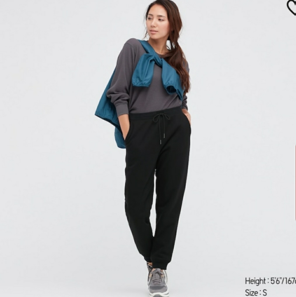 Uniqlo black sweatpants
